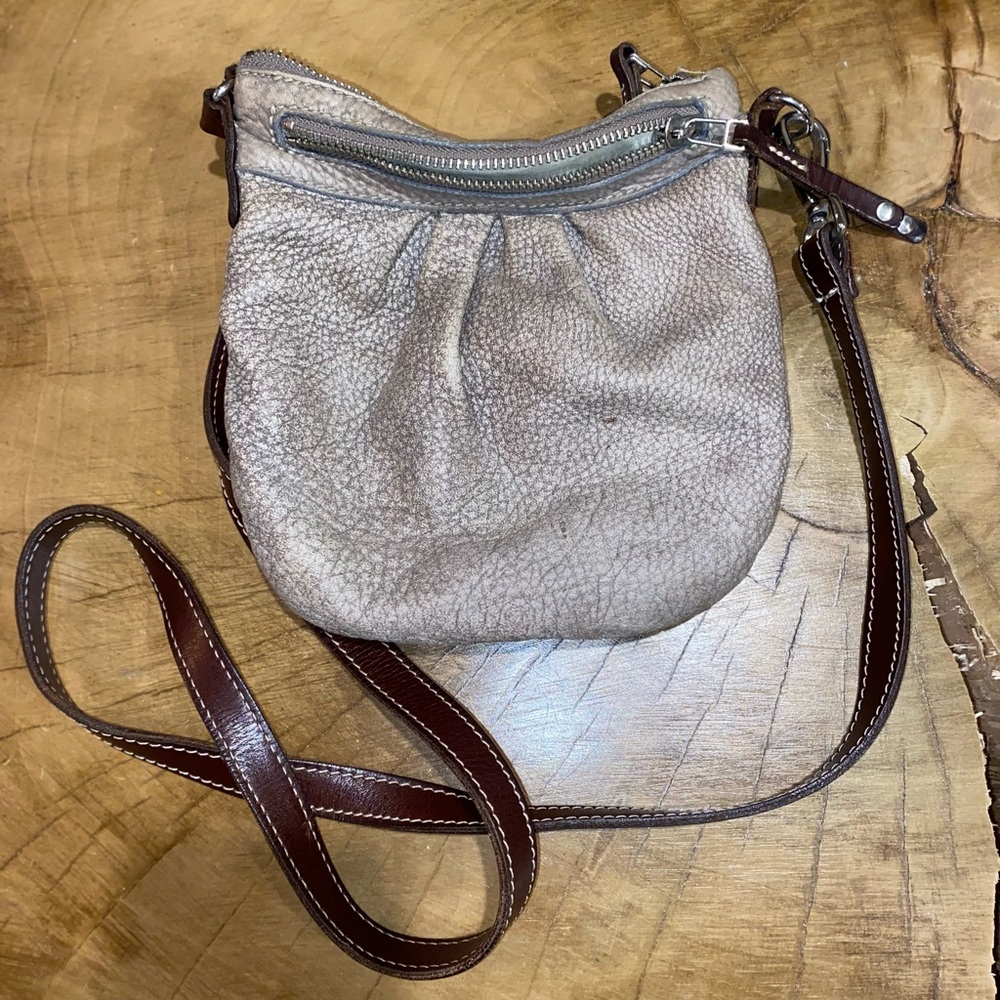 Roots leather purse